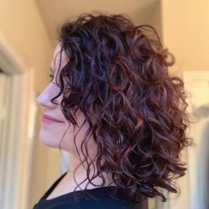 35 Short Curly Hairstyles to Try Out (August 2019 Instagram Collection)