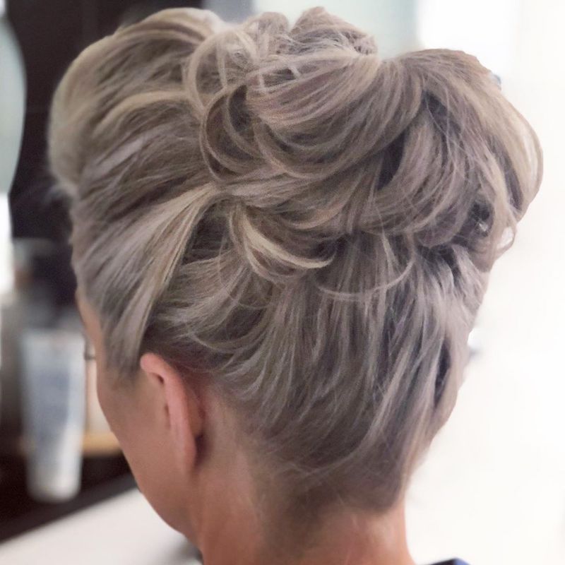 30 Trendy Short Updo Styles for Any Occasion