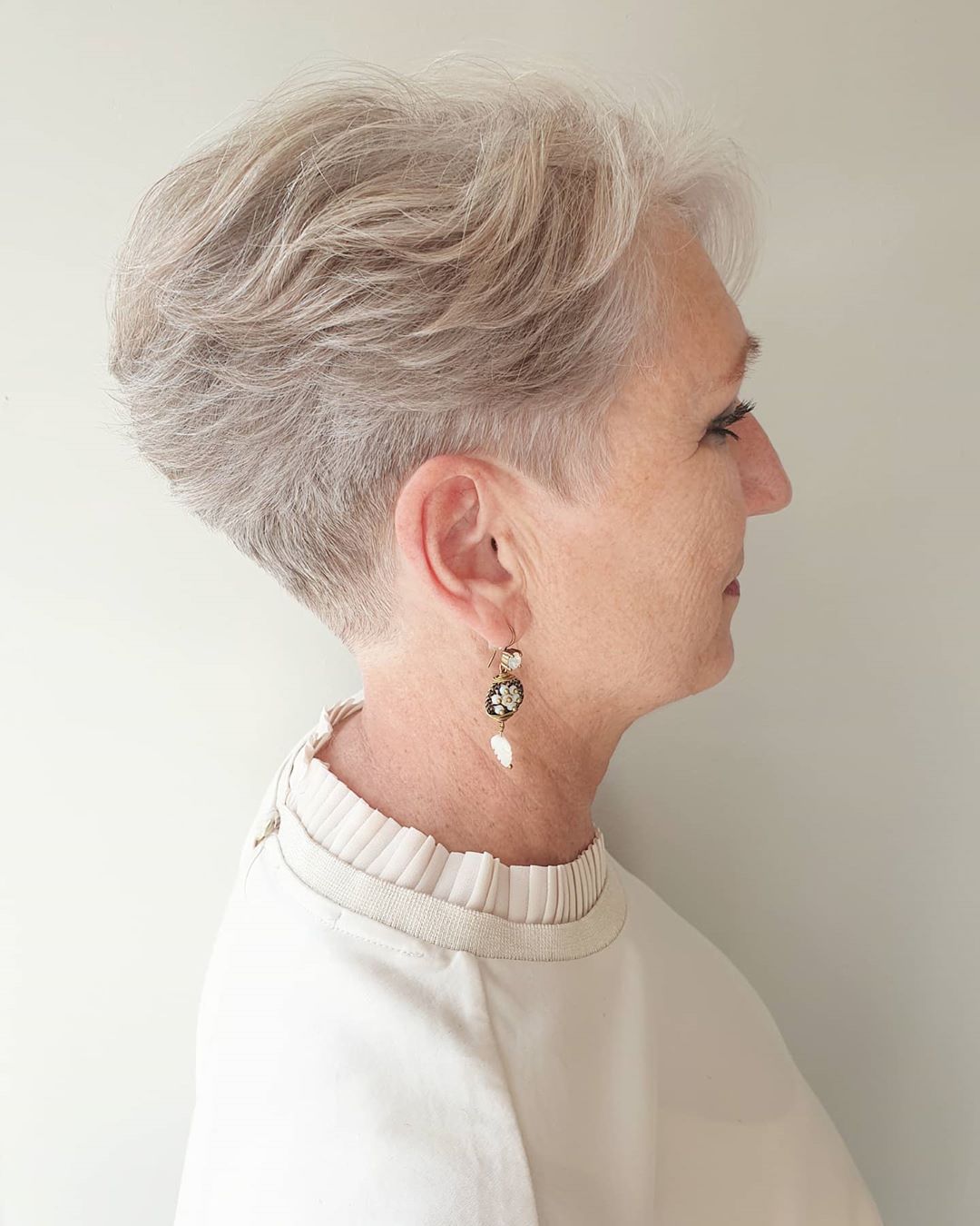 Short Haircuts For Older Women 2024 Tamar Fernande