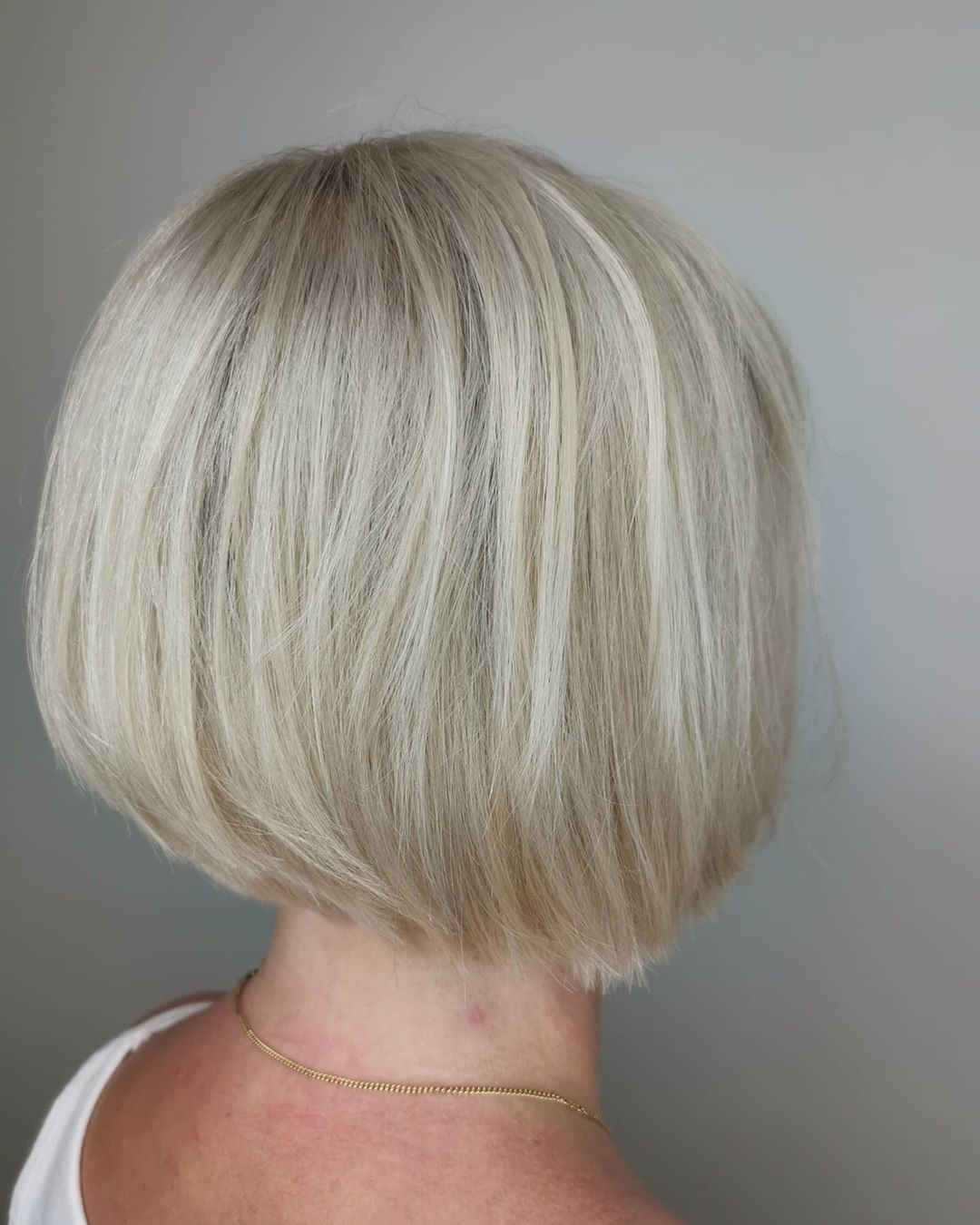 The Most Flattering Short Haircuts For Thick Hair