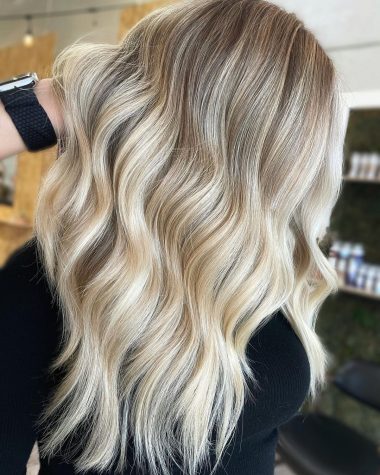 40+ Platinum Blonde Hair Color Ideas for 2024