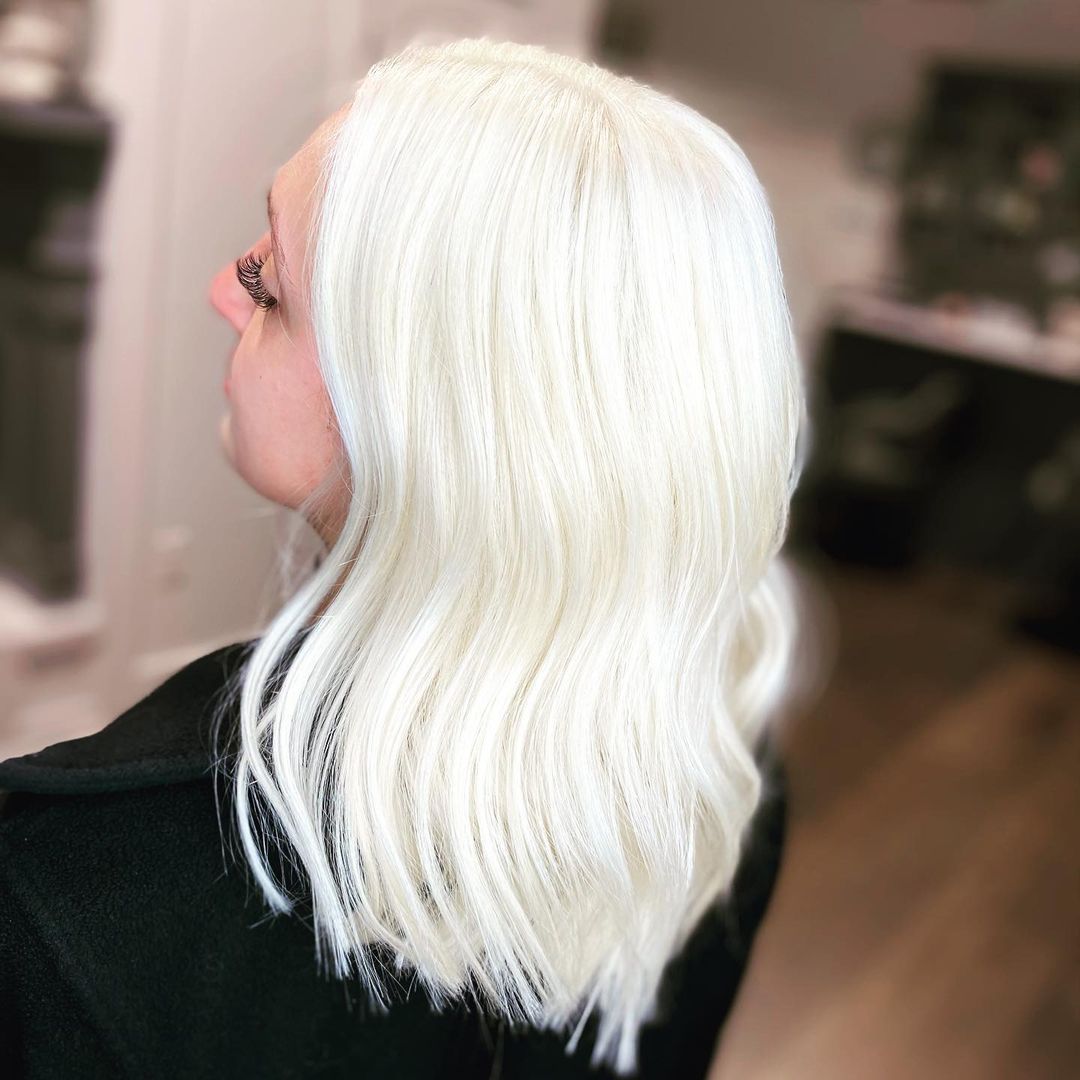 40+ Platinum Blonde Hair Color Ideas for 2023