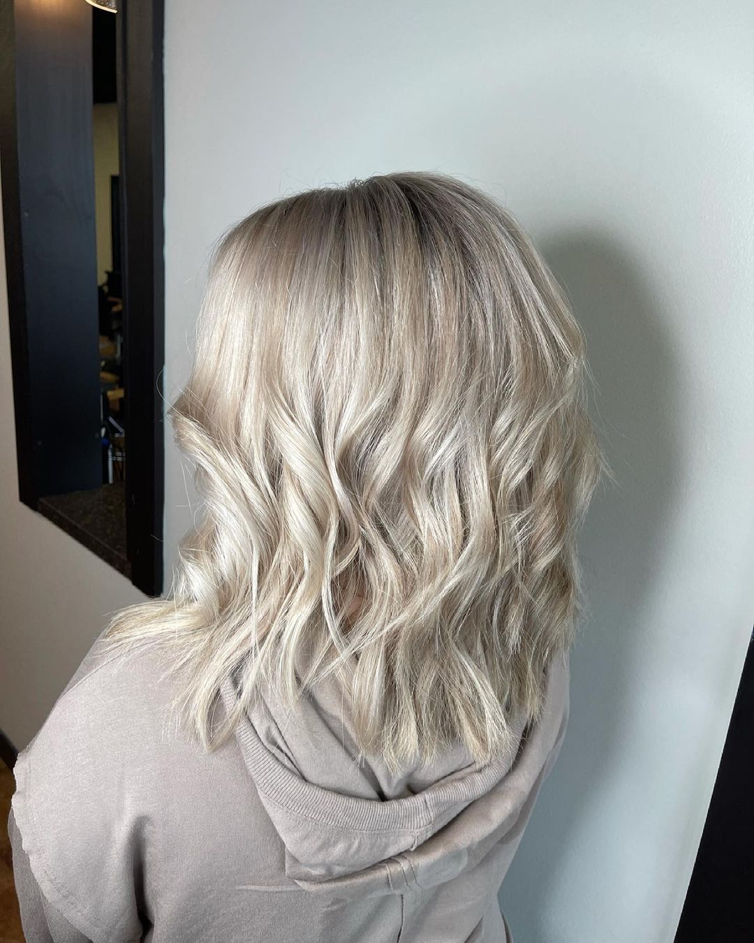 40+ Platinum Blonde Hair Color Ideas for 2023