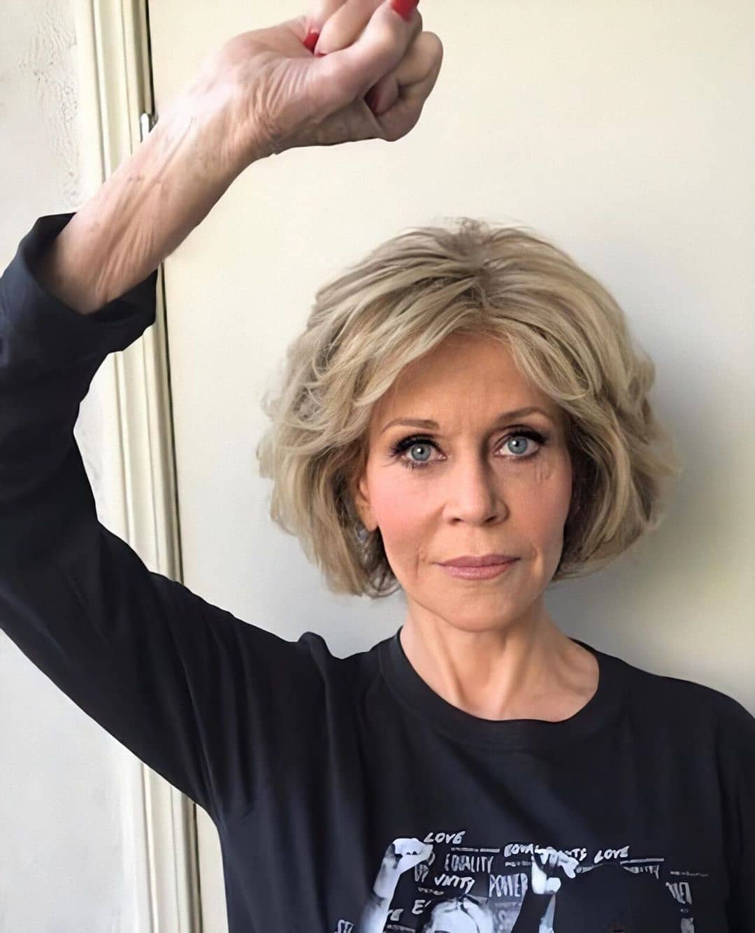 10+ Jane Fonda Hairstyles for Women over 60