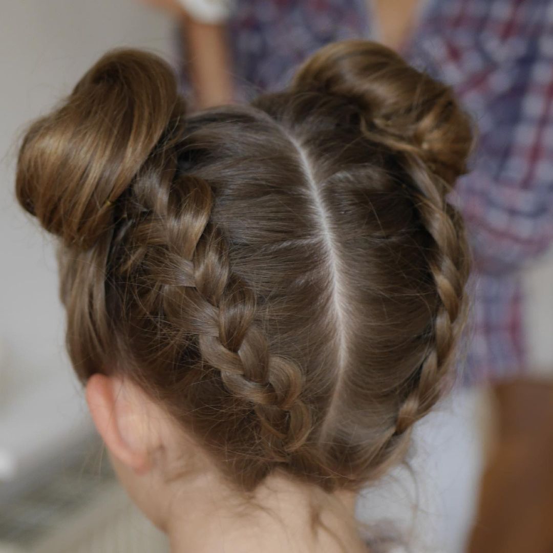 24 Cute Flower Girl Hairstyle Ideas for 2023