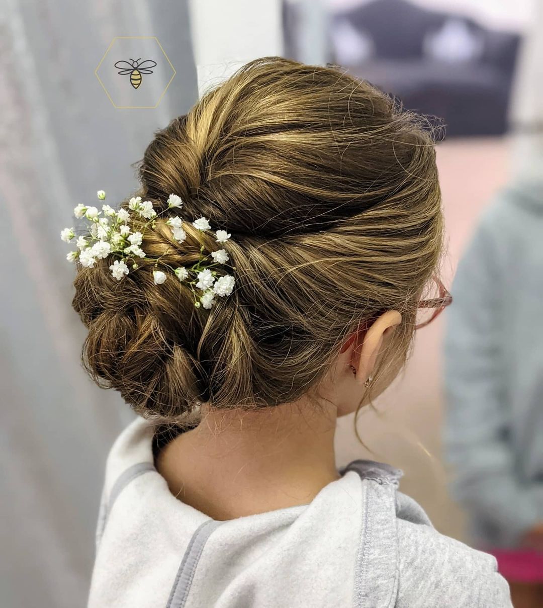 Top 77+ flower girl updo hairstyles latest - in.eteachers