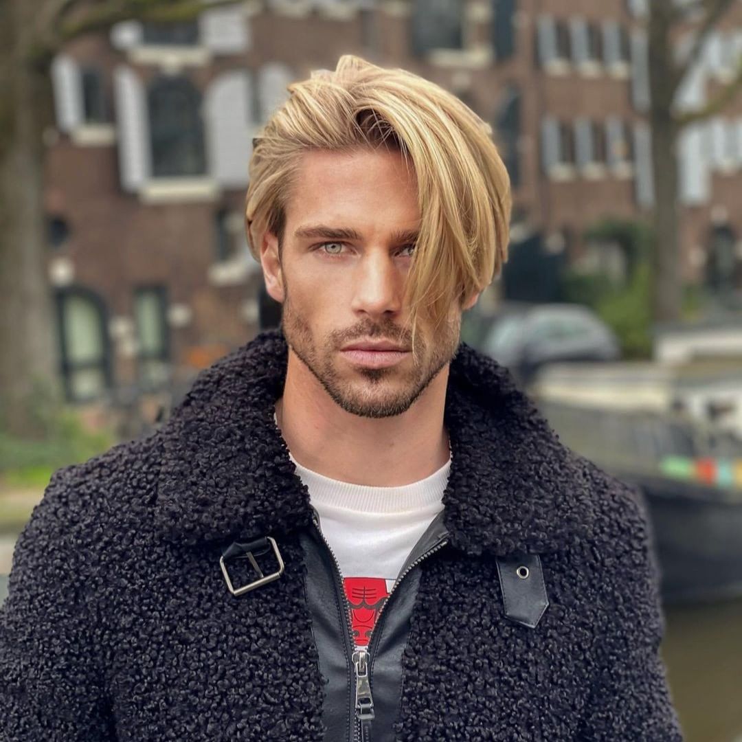 2005 men blonde hairstyle