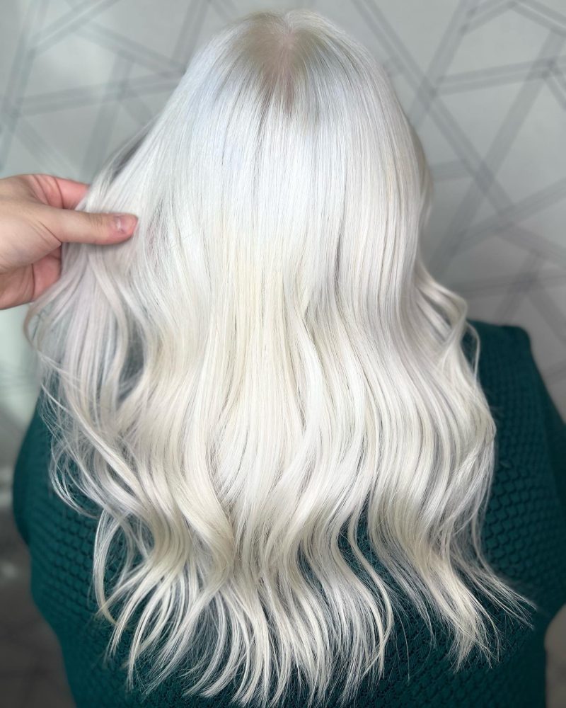 30+ Cool-toned Blonde Haircolors