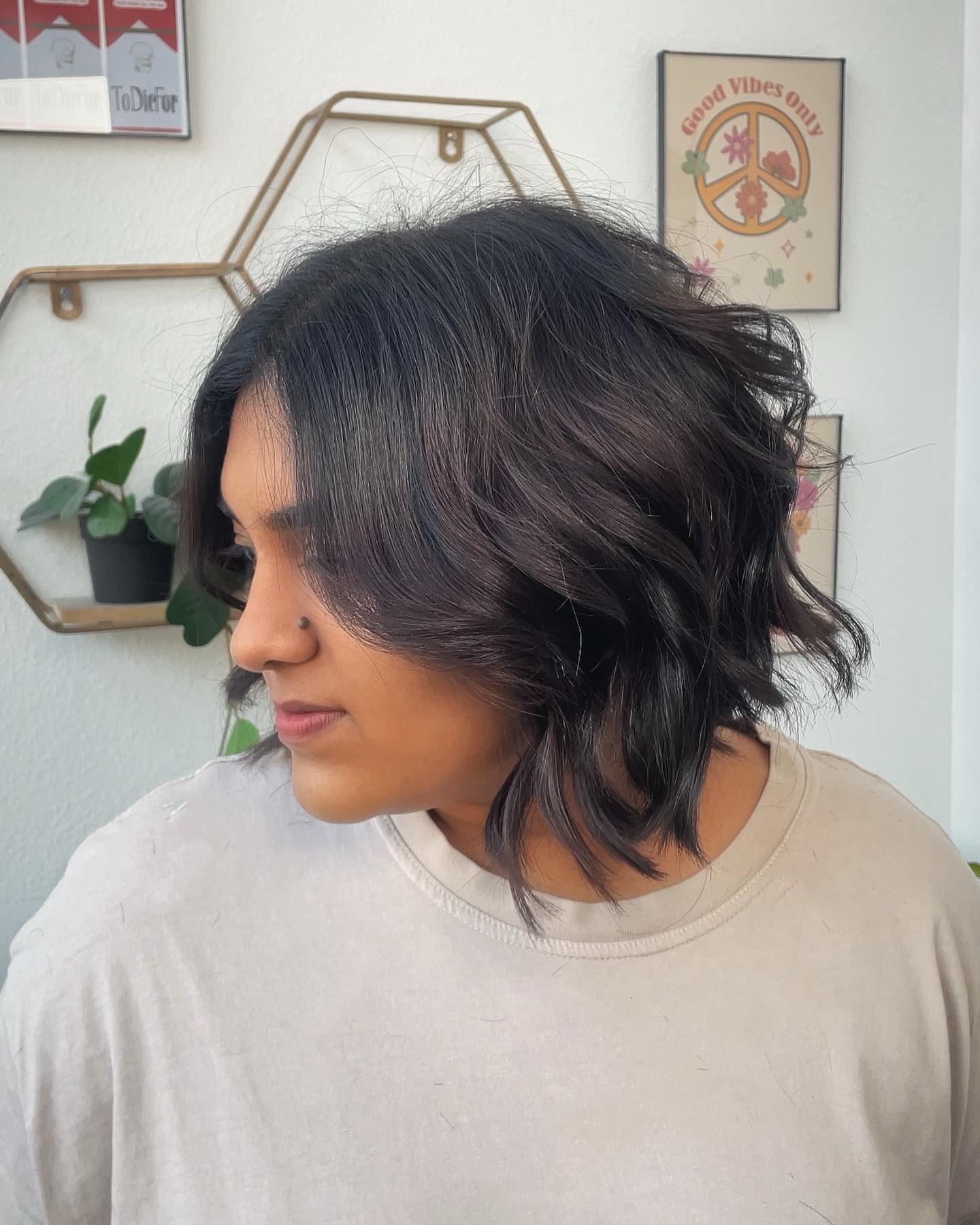 6 chic and classic short hairstyles for older women