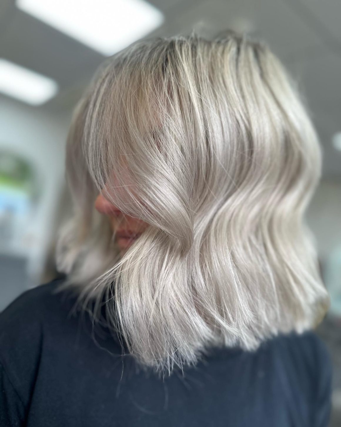 20+ Low Maintenance Platinum Blonde Looks