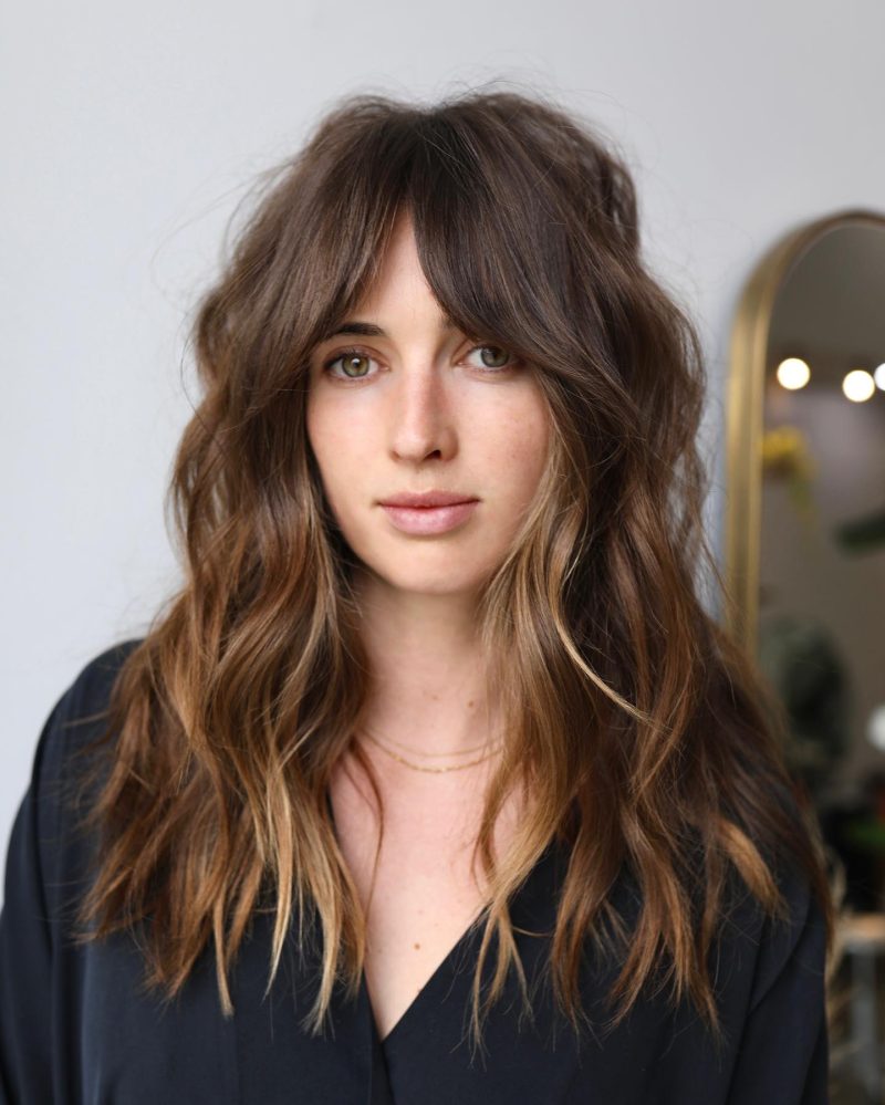 20+ Hairstyles with Wide Curtain Bangs